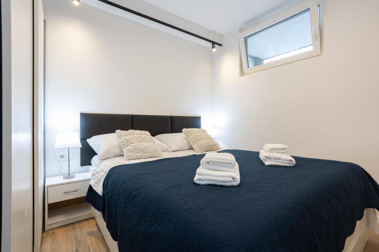 Ferienwohnung Royal Luxe Split Exterior foto